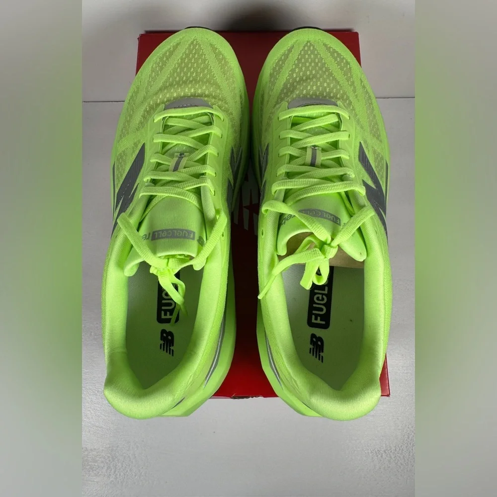 New Balance FuelCell Rebel v5 Shoes Mens 11 Mint Flash Green Silver Metallic - Picture 4 of 8